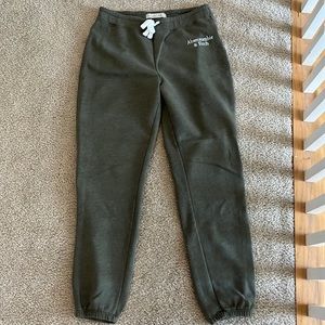 Abercrombie and Fitch olive green sweatpants